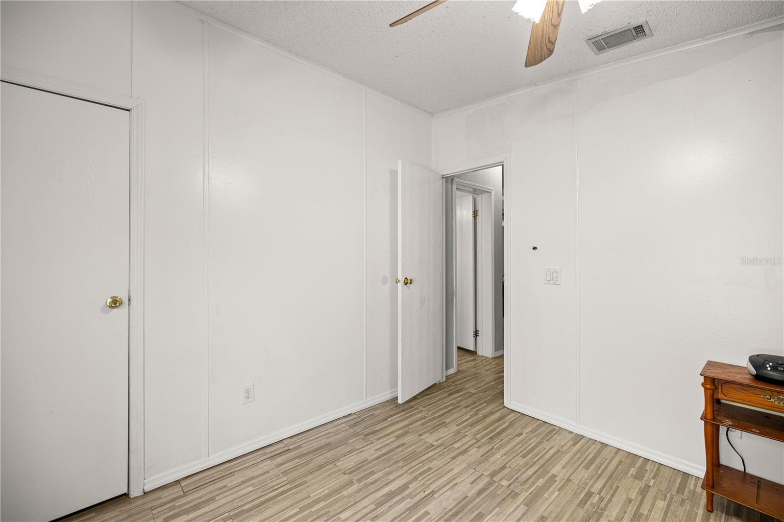Image 18 of 33 For 16410 119th Street