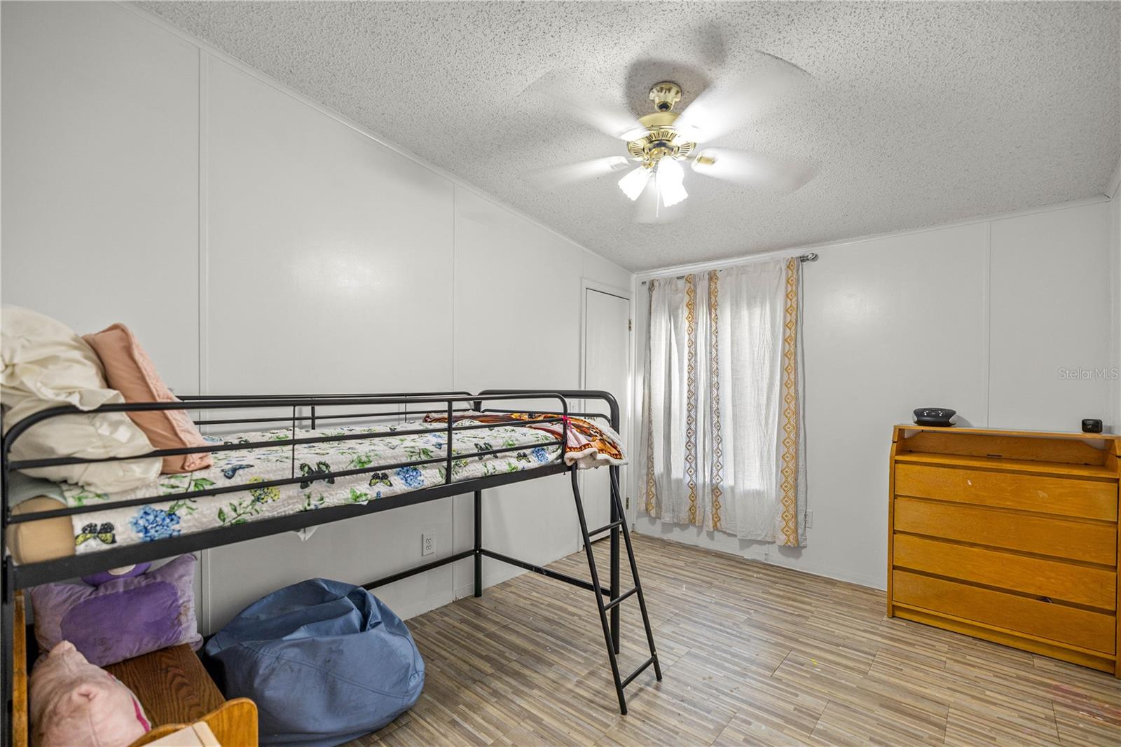 Image 19 of 33 For 16410 119th Street