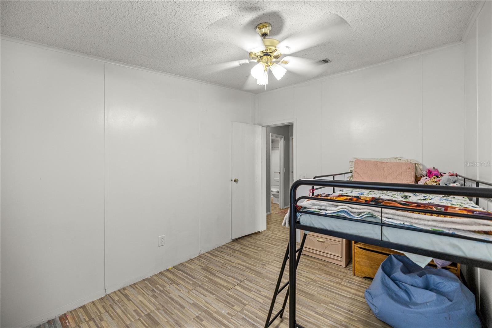 Image 20 of 33 For 16410 119th Street