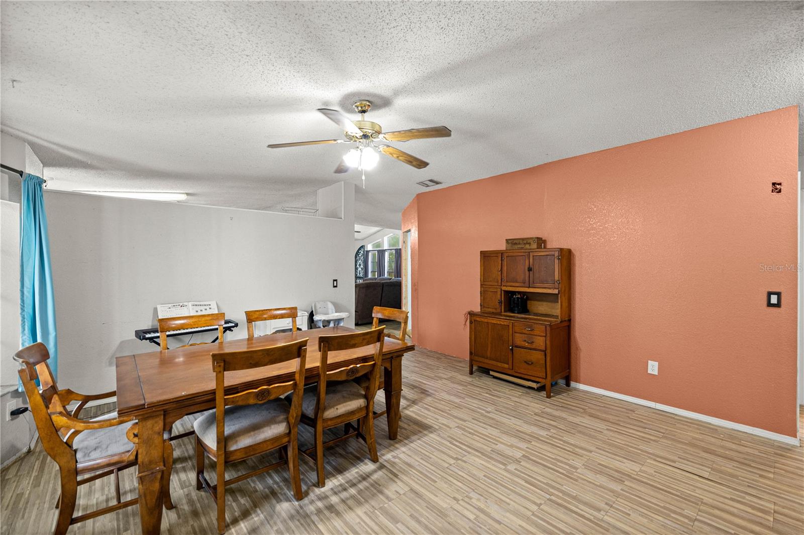 Image 6 of 33 For 16410 119th Street