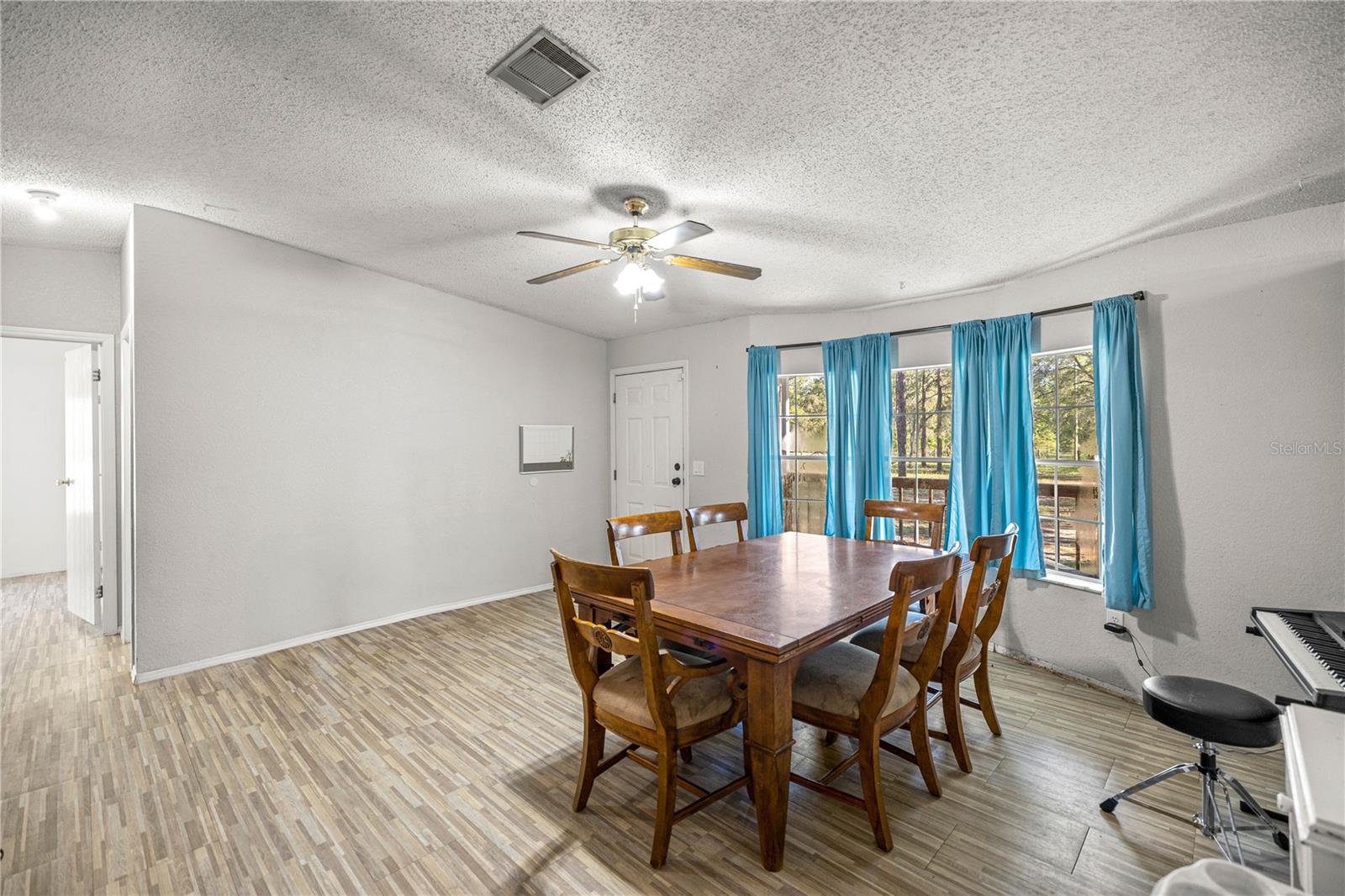 Image 7 of 33 For 16410 119th Street