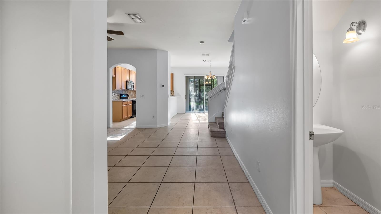 Image 16 of 47 For 417 Livorno Way