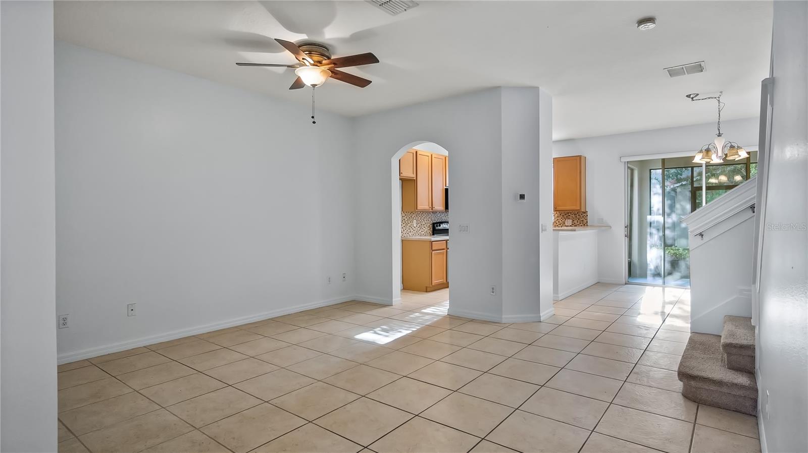Image 7 of 47 For 417 Livorno Way