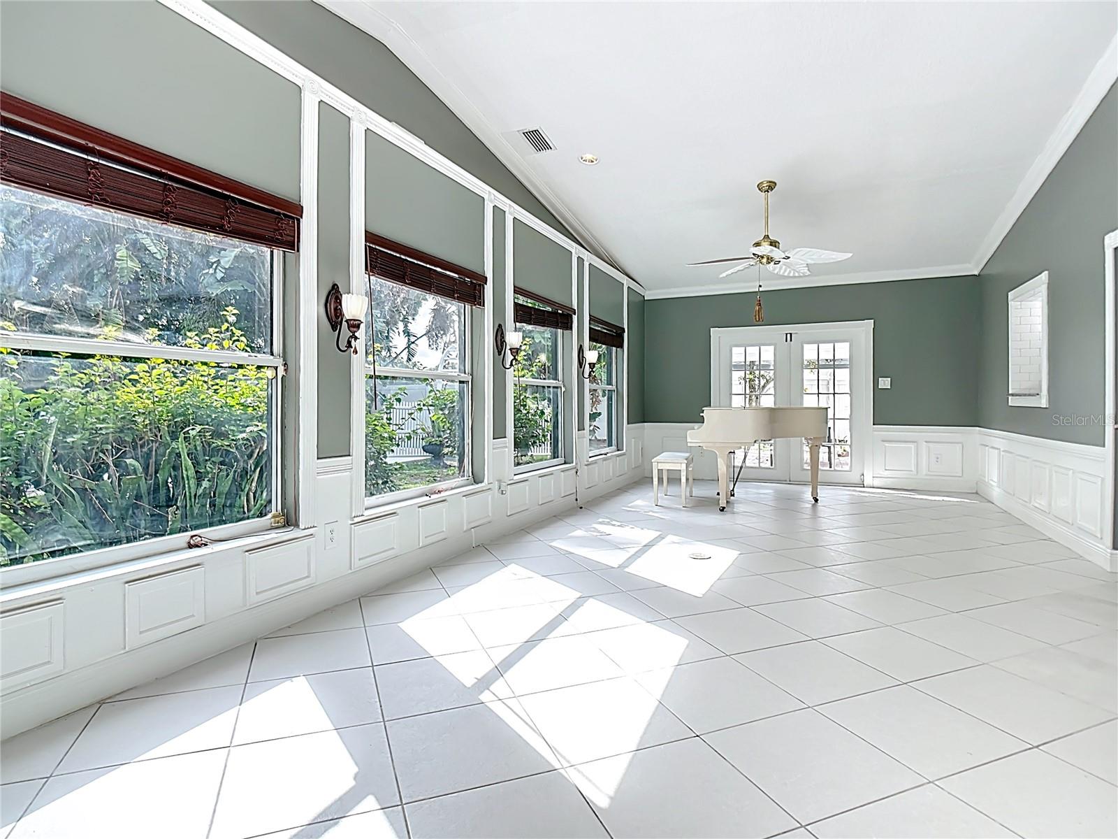 Image 41 of 69 For 3417 Pershing Avenue