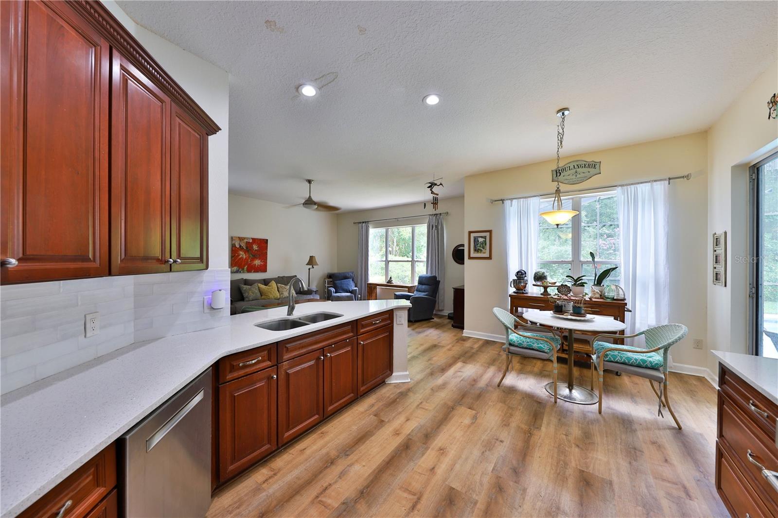 Image 5 of 18 For 604 Timberwilde Court