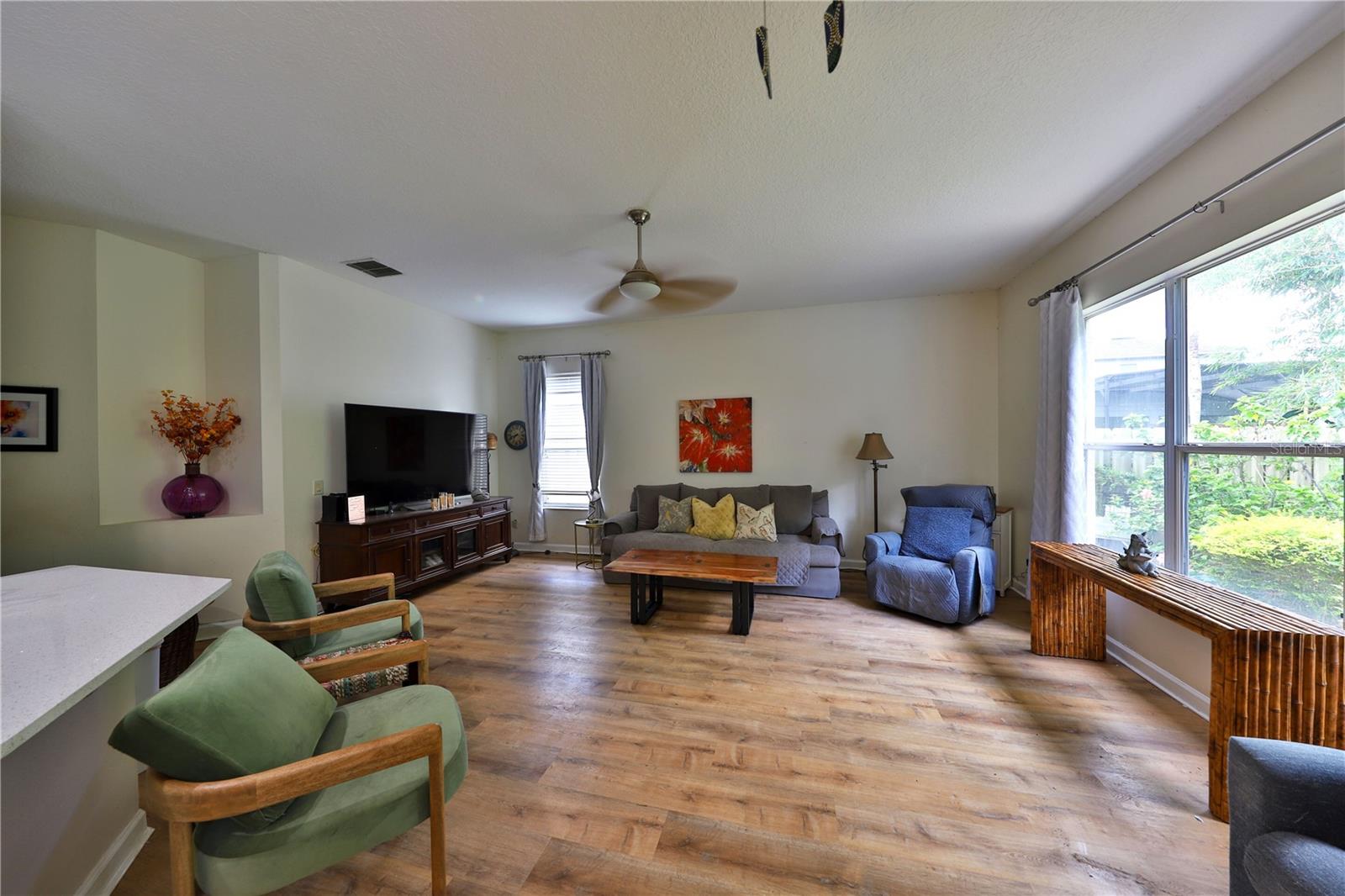 Image 6 of 18 For 604 Timberwilde Court