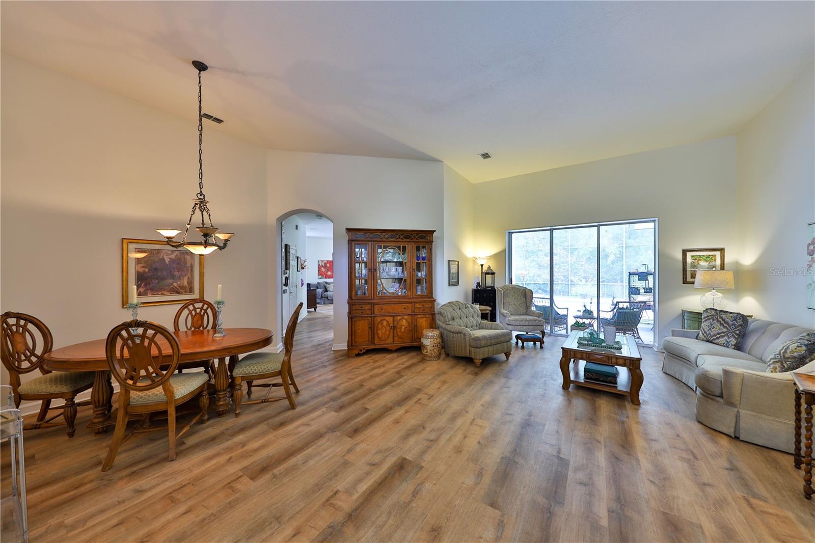 Image 9 of 18 For 604 Timberwilde Court