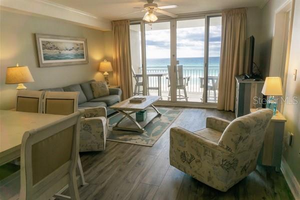 Image 21 of 51 For 14701 Front Beach Road 330