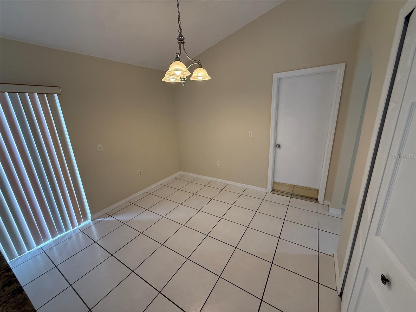 Image 6 of 13 For 8101 Golden Chickasaw Circle