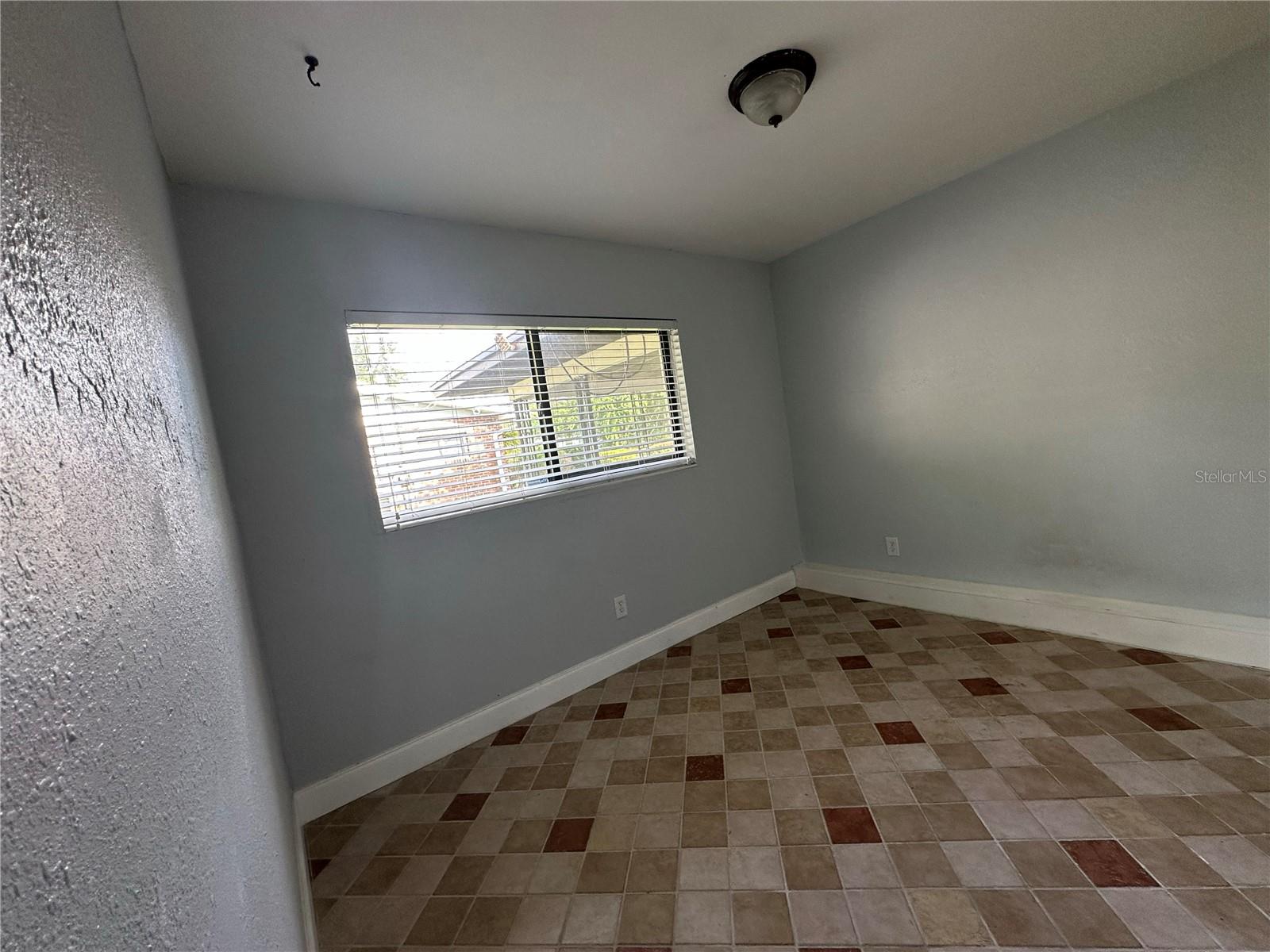 Image 17 of 20 For 814 Agnes Drive