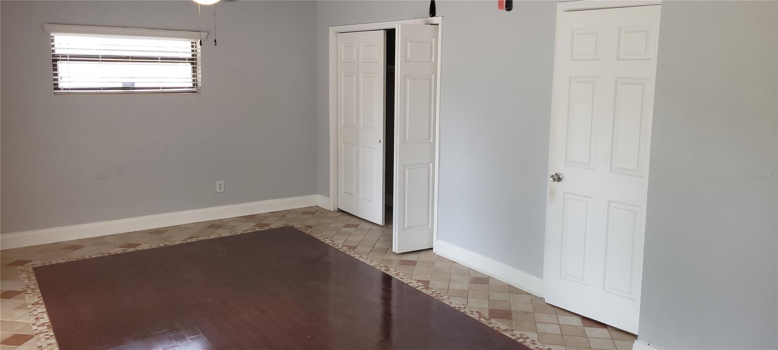 Image 6 of 20 For 814 Agnes Drive