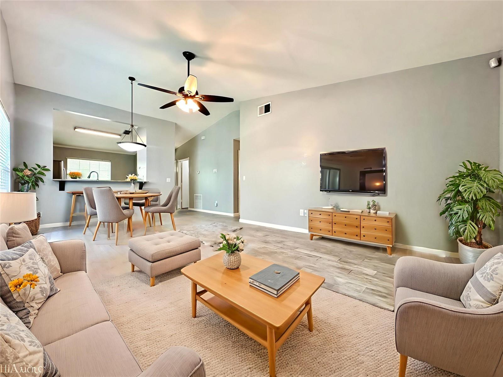 Image 3 of 24 For 818 Maple Forest Drive