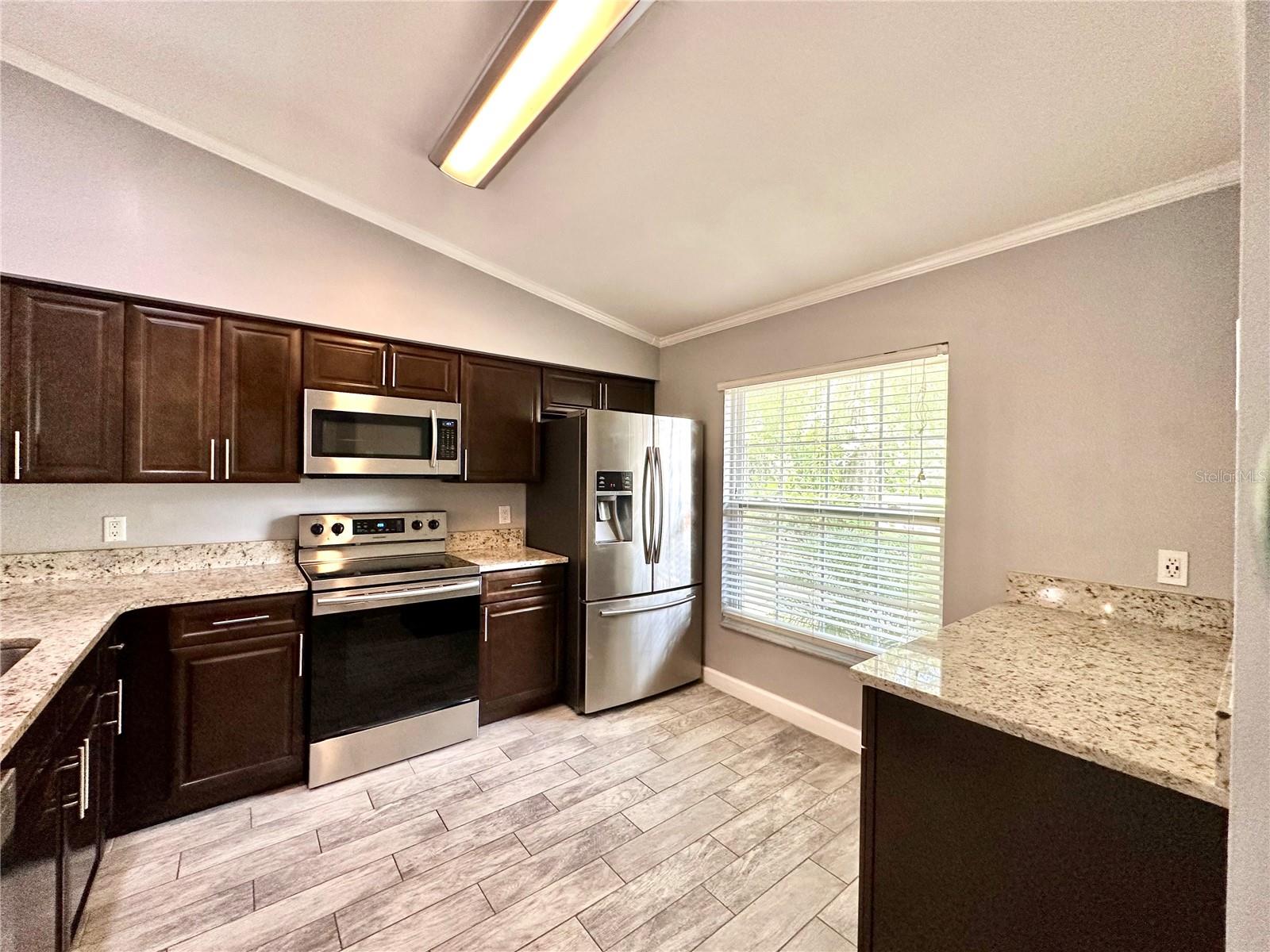Image 7 of 24 For 818 Maple Forest Drive