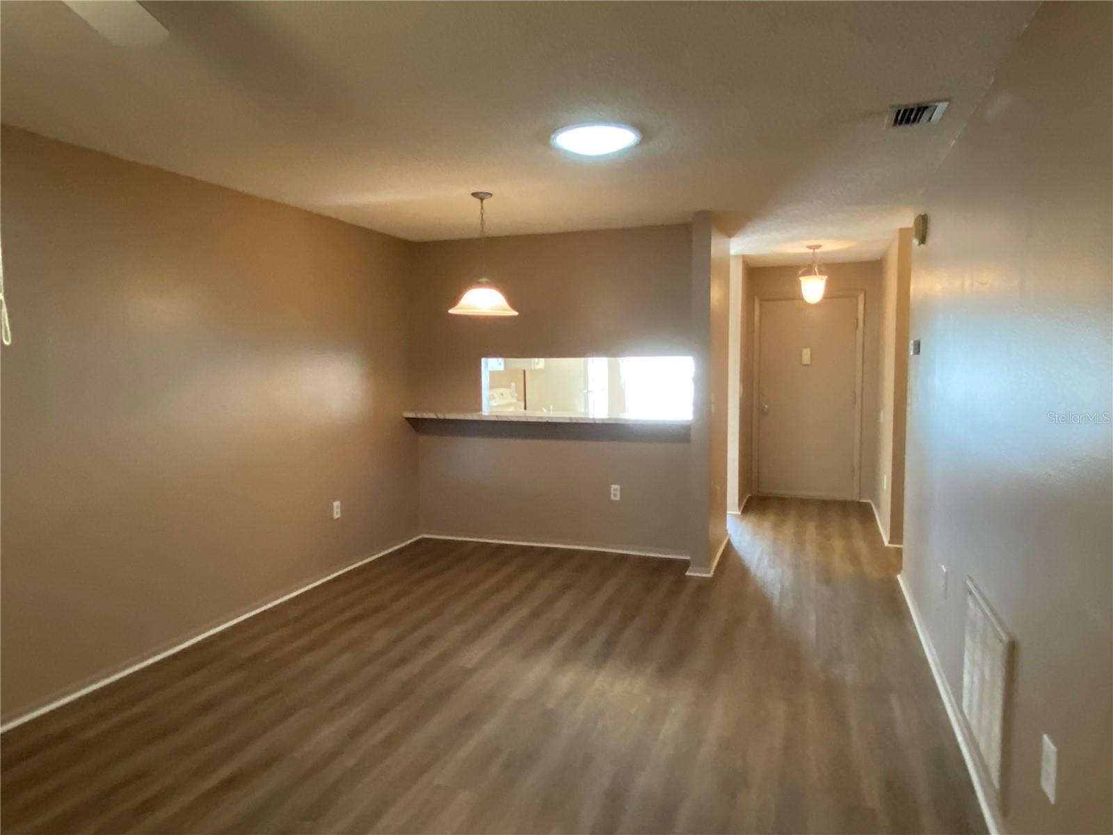 Image 6 of 17 For 2849 Westmoreland Court