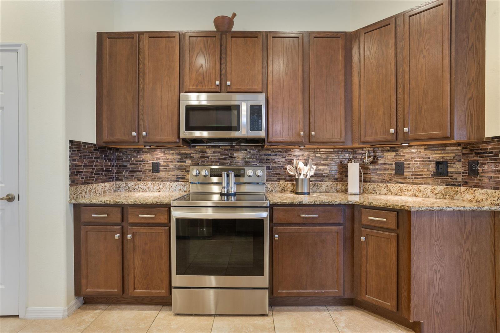 Image 11 of 35 For 930 Willow Oak Loop