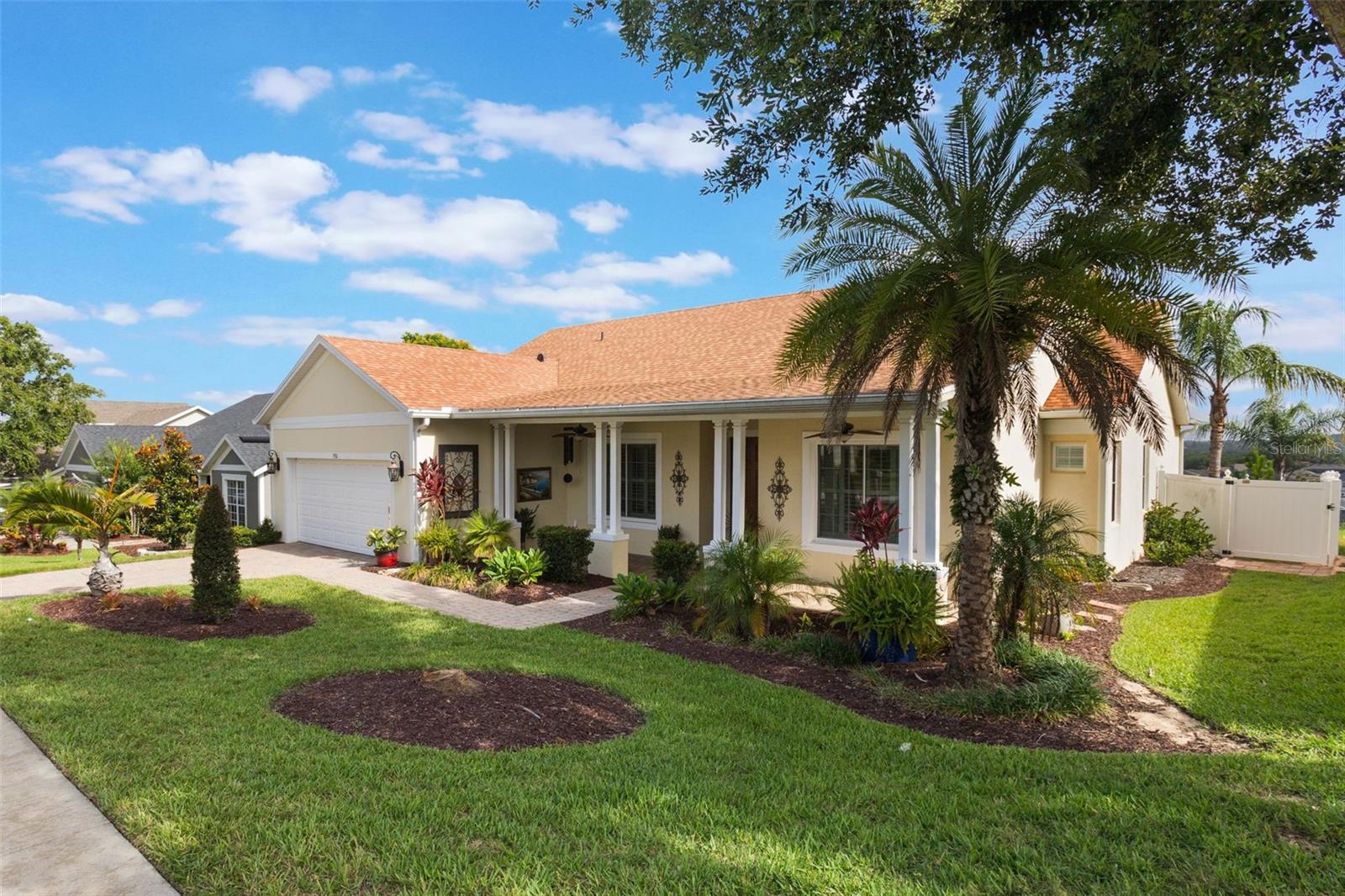 Image 2 of 35 For 930 Willow Oak Loop