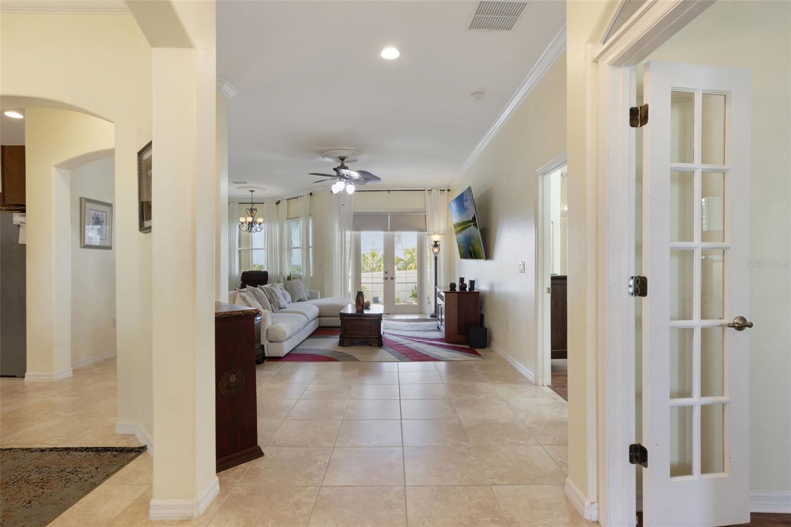Image 6 of 35 For 930 Willow Oak Loop