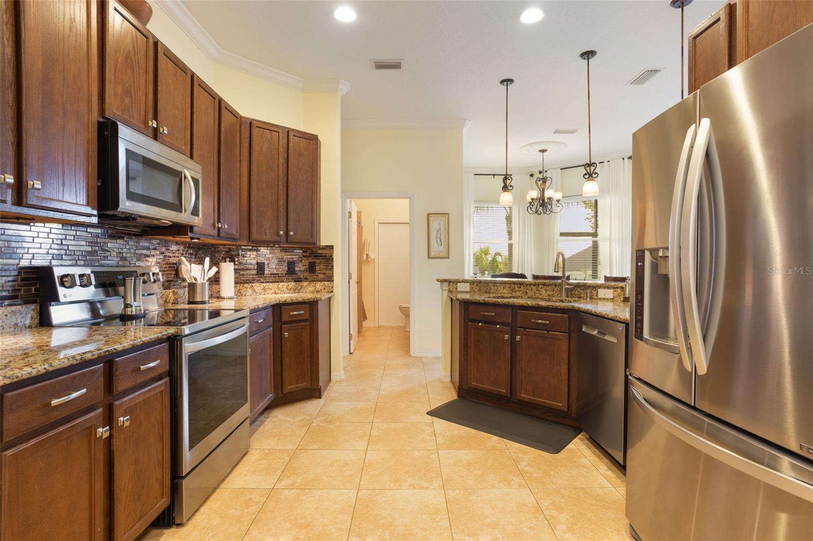 Image 9 of 35 For 930 Willow Oak Loop