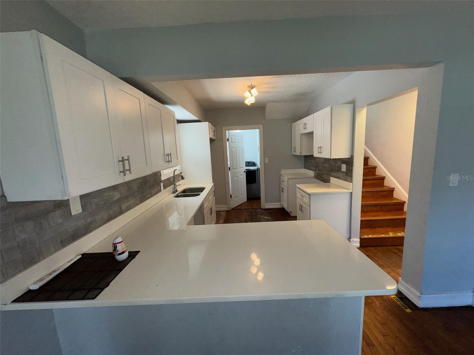Image 6 of 23 For 714 Springdale Road