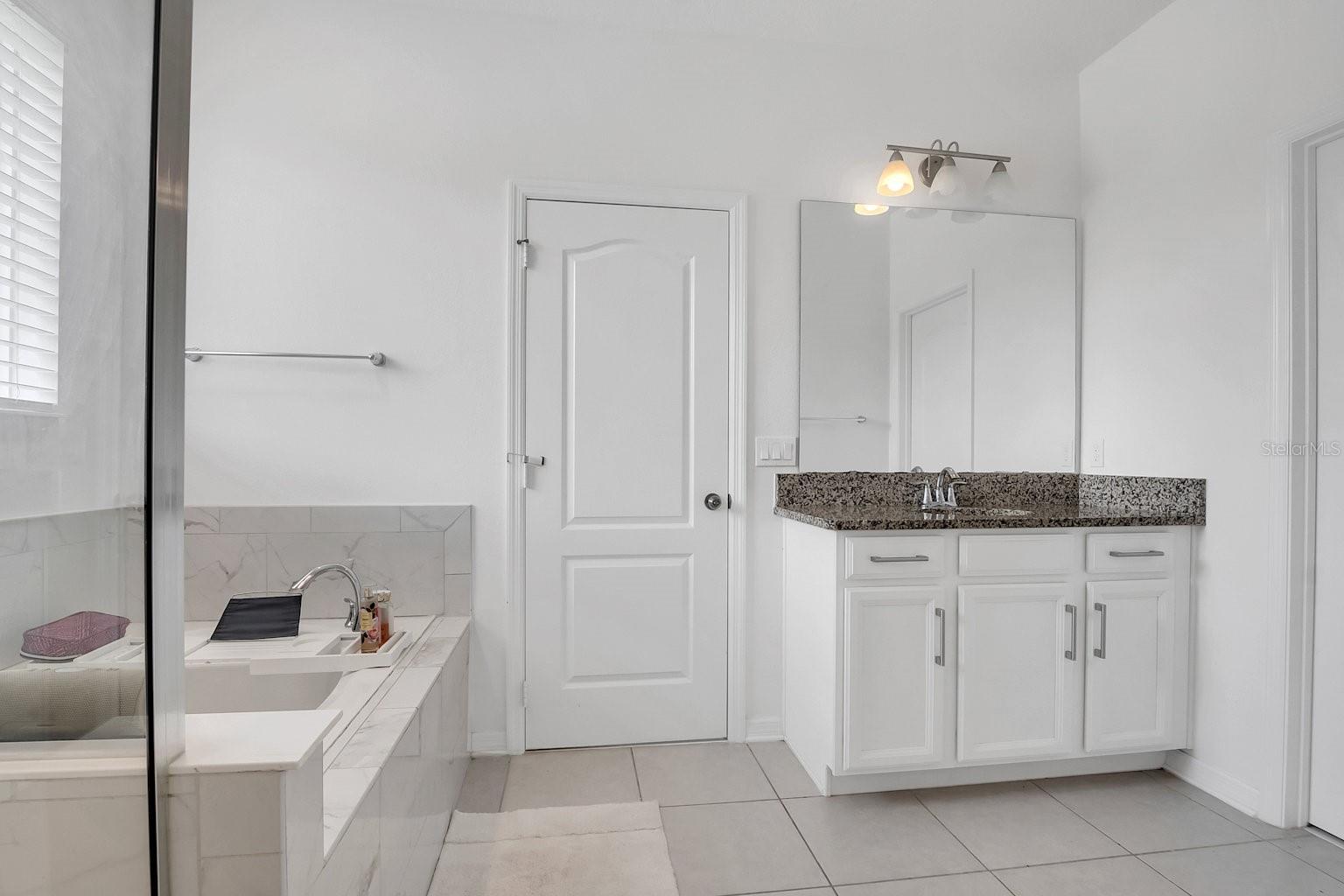 Image 18 of 56 For 4509 Latimer Way