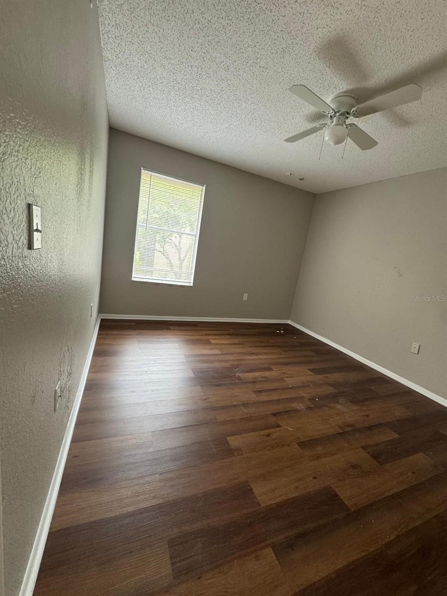 Image 4 of 16 For 957 Salt Pond Place 302