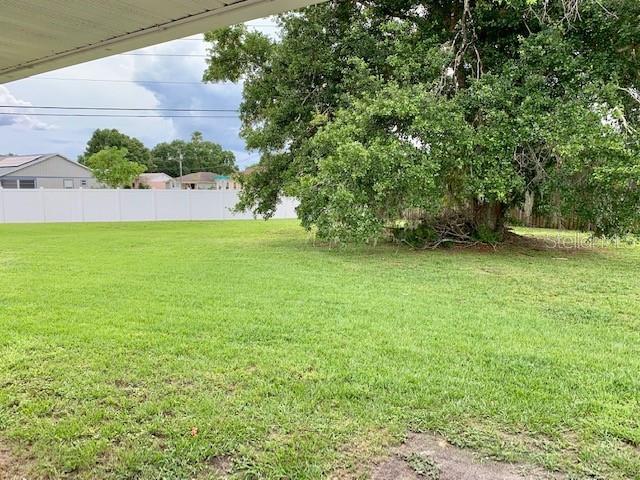 Image 18 of 19 For 301 Chiquita Court