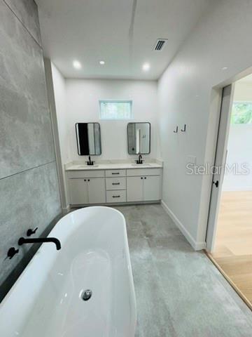 Image 18 of 23 For 2664 De Groodt Rd