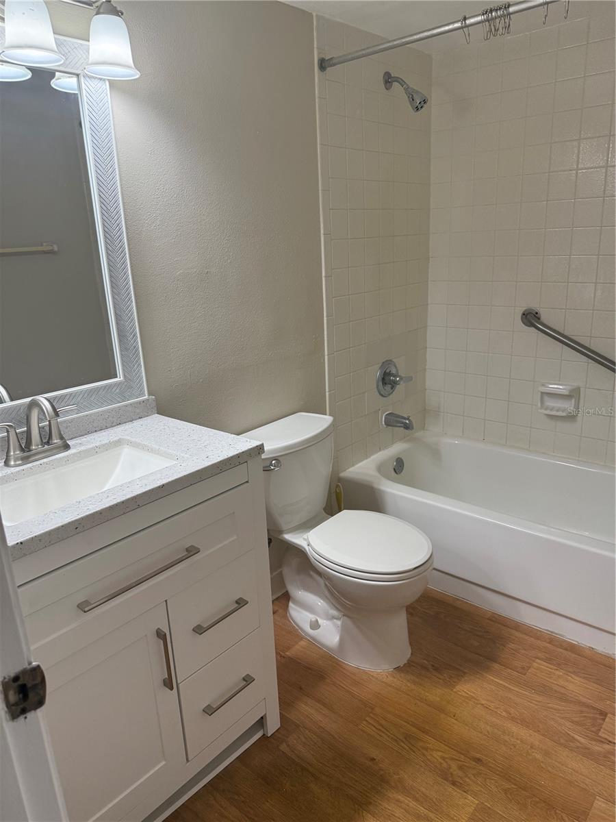 Image 11 of 18 For 8215 Sun Spring Circle C