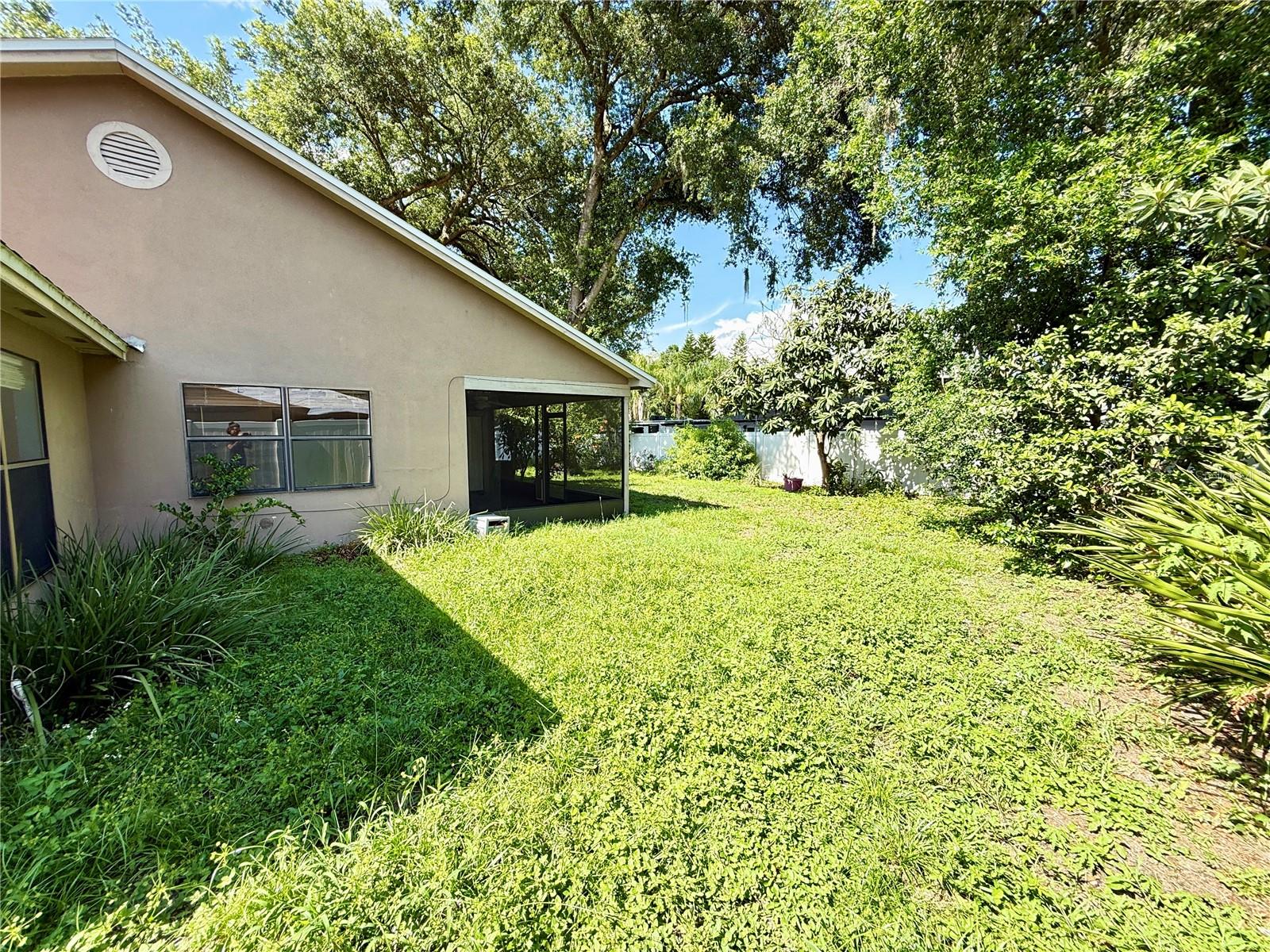 Image 34 of 47 For 1801 Chamberlin Street