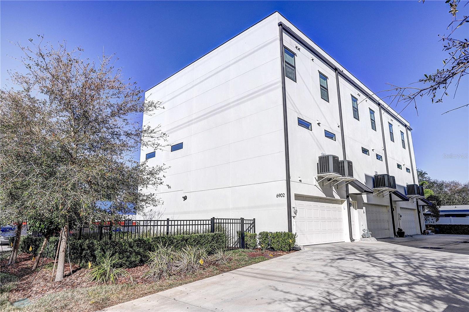 Image 38 of 39 For 6902 Macdill Avenue 1