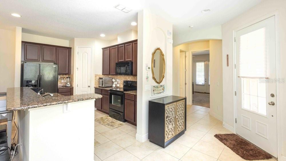 Image 33 of 45 For 545 Telfair Square Court