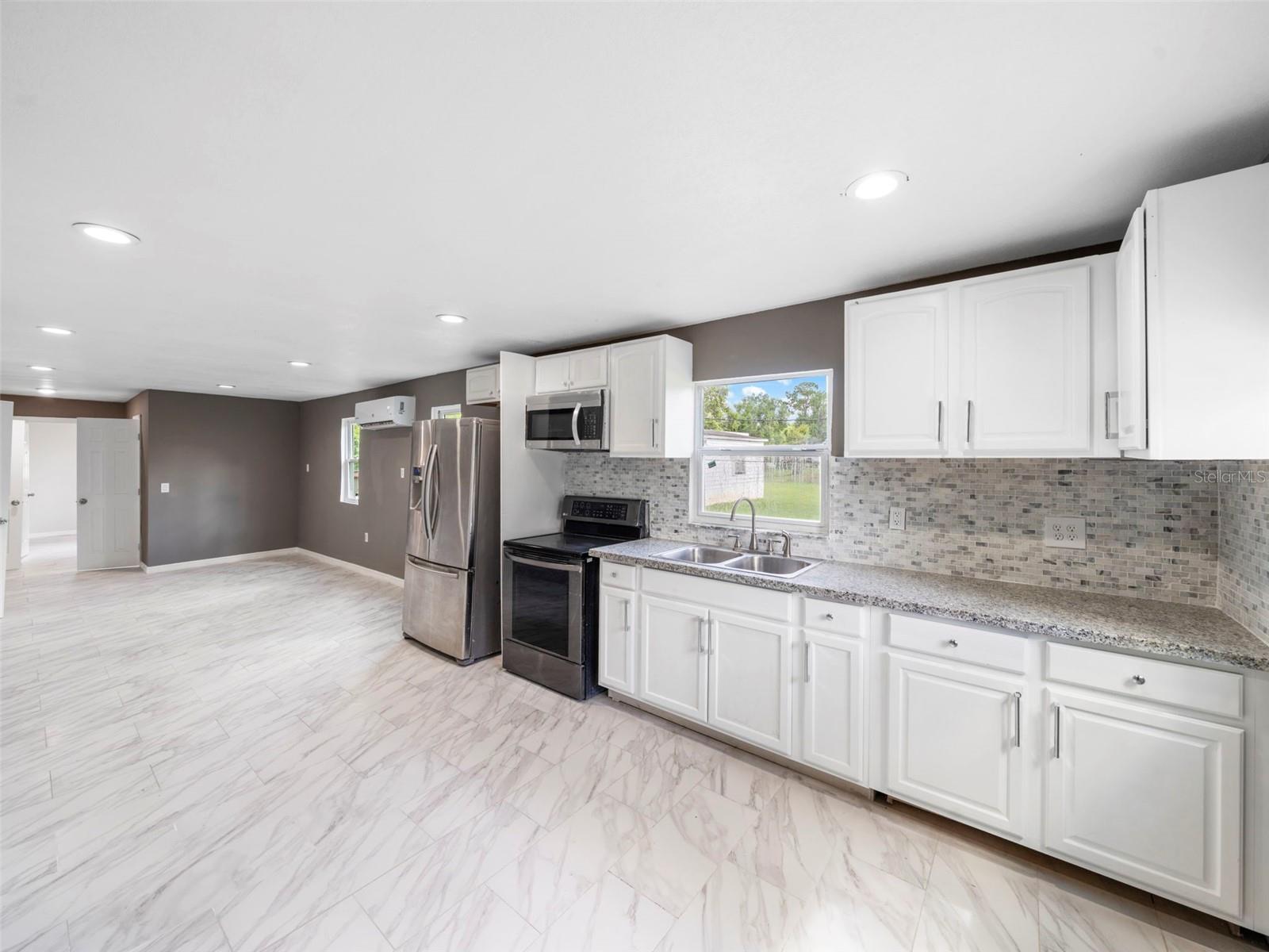 Image 10 of 23 For 4925 Catfish Road