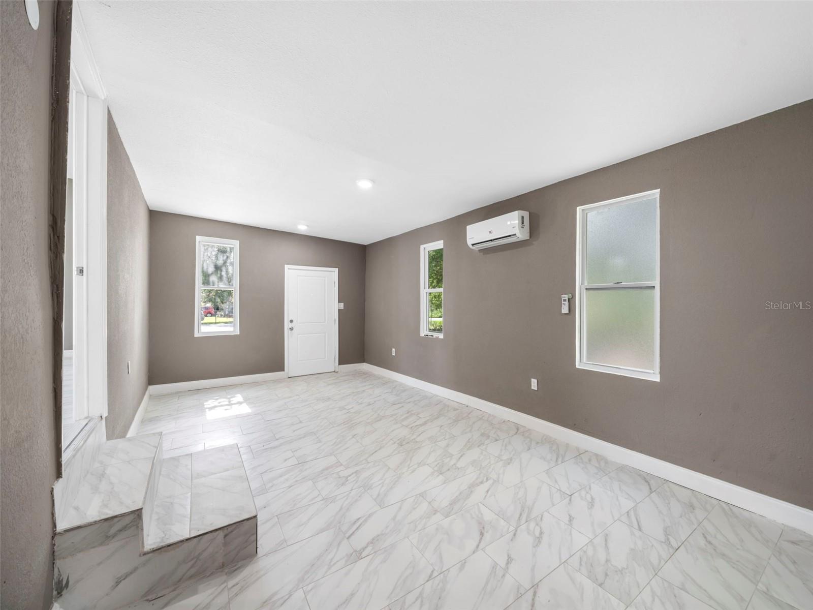 Image 7 of 23 For 4925 Catfish Road