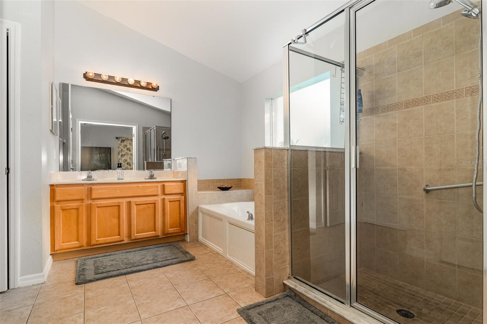 Image 27 of 35 For 1315 Vista Del Lago Boulevard