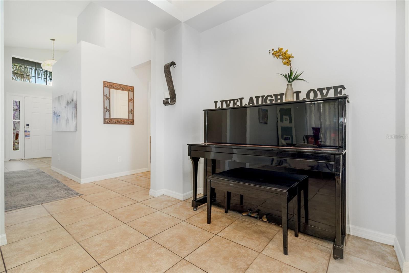 Image 6 of 35 For 1315 Vista Del Lago Boulevard