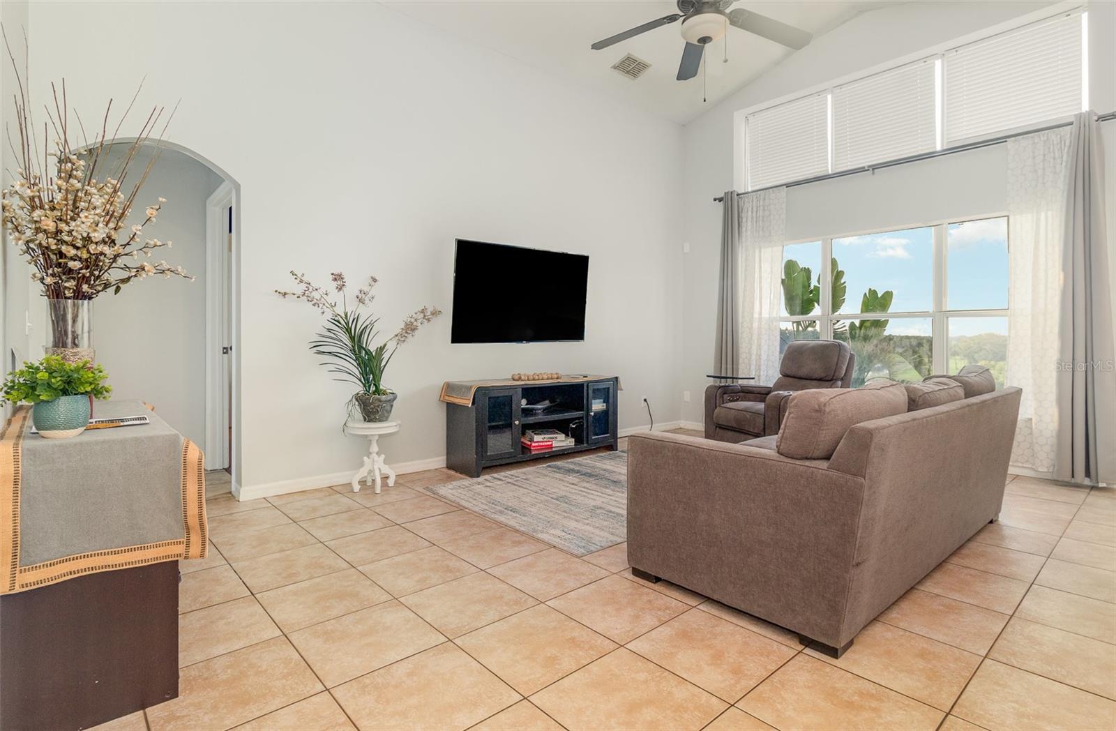 Image 9 of 35 For 1315 Vista Del Lago Boulevard