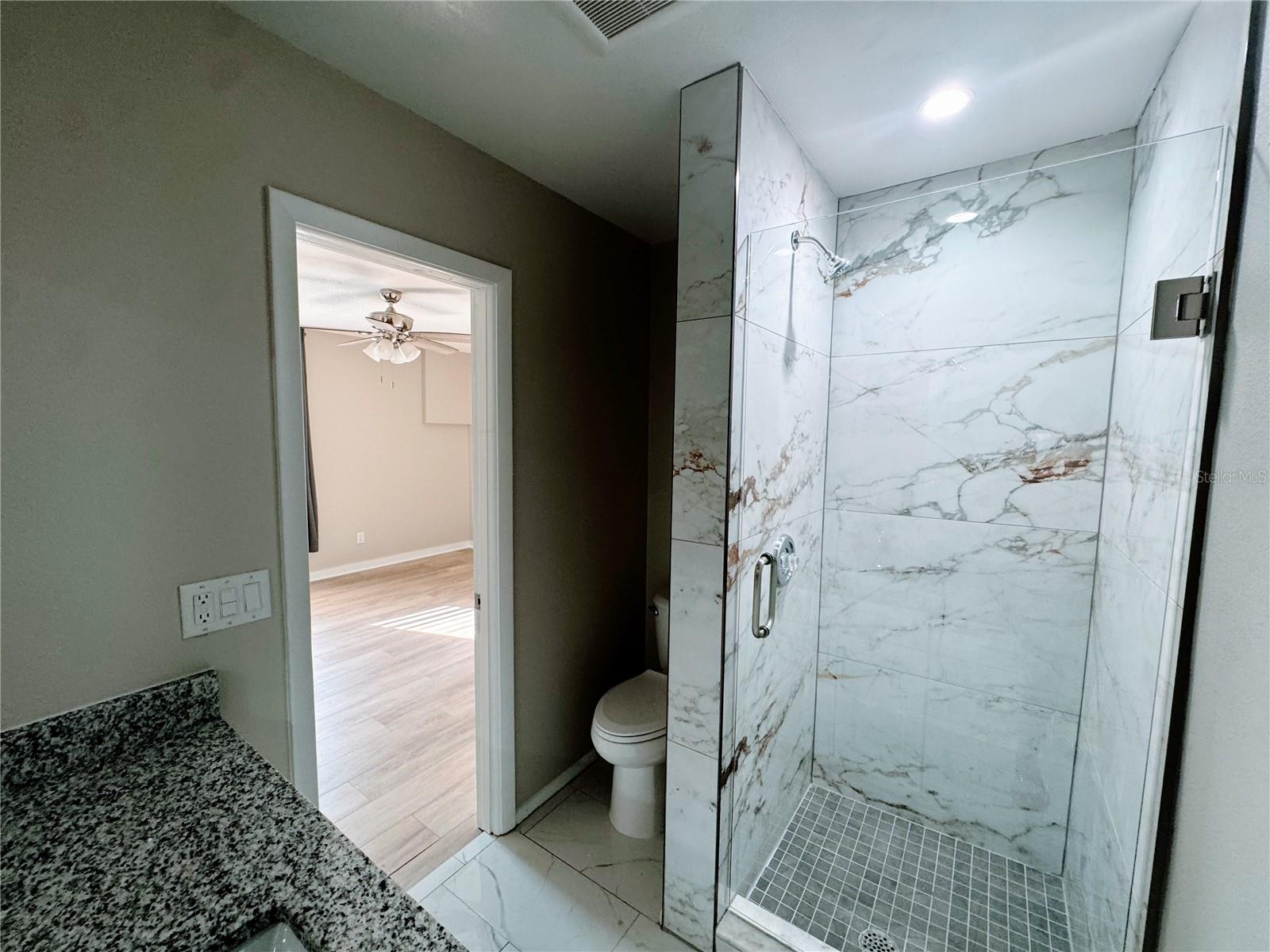 Image 21 of 21 For 801 Montrose Street Sw
