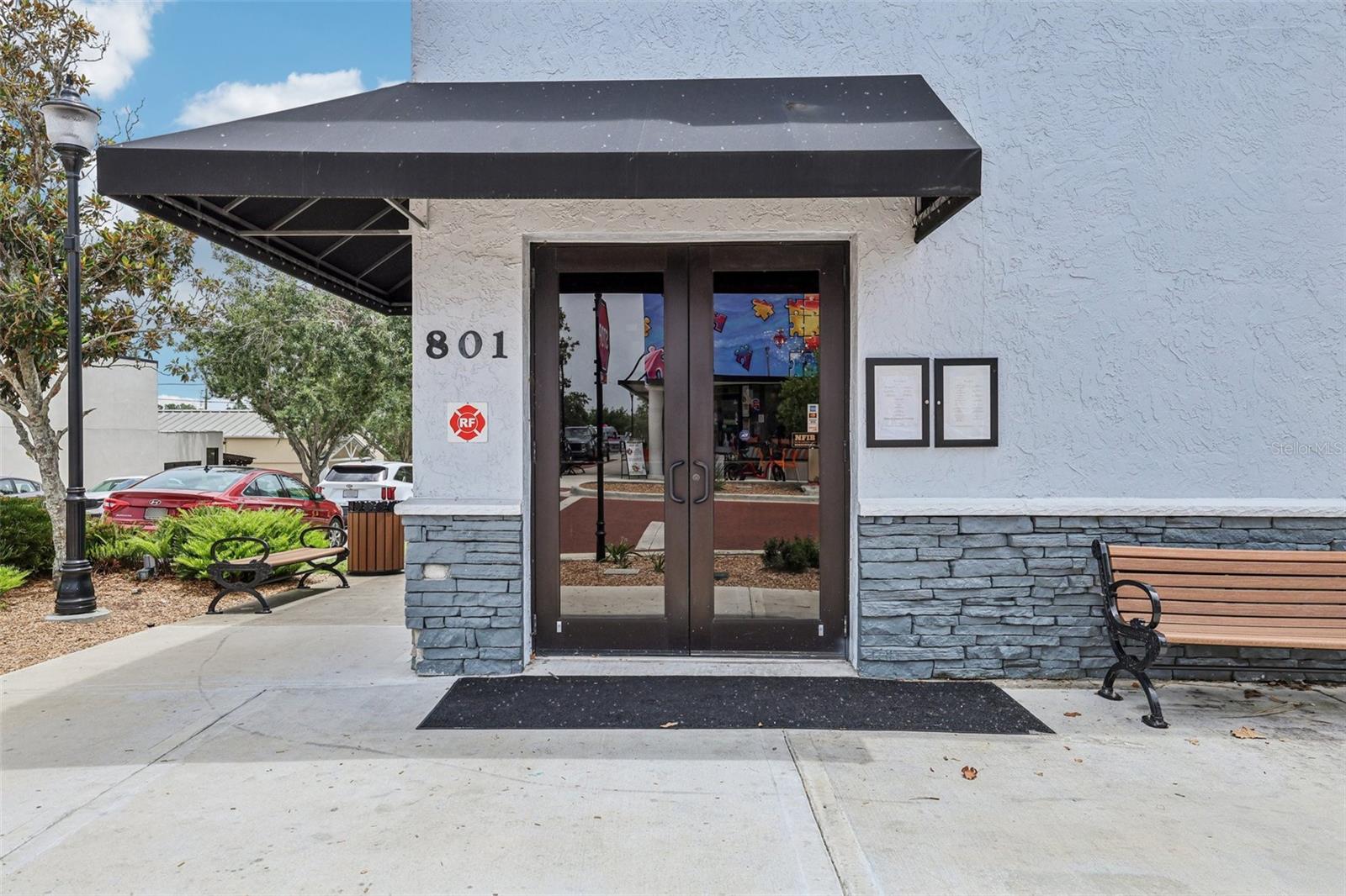 Image 4 of 21 For 801 Montrose Street Sw