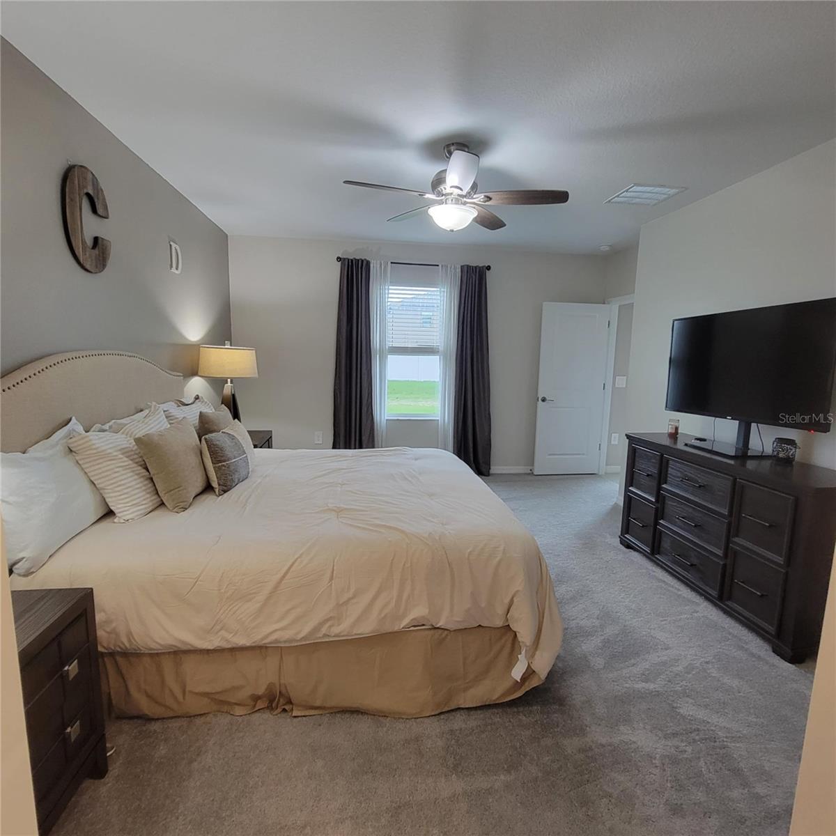 Image 12 of 40 For 13707 Newbridge Street