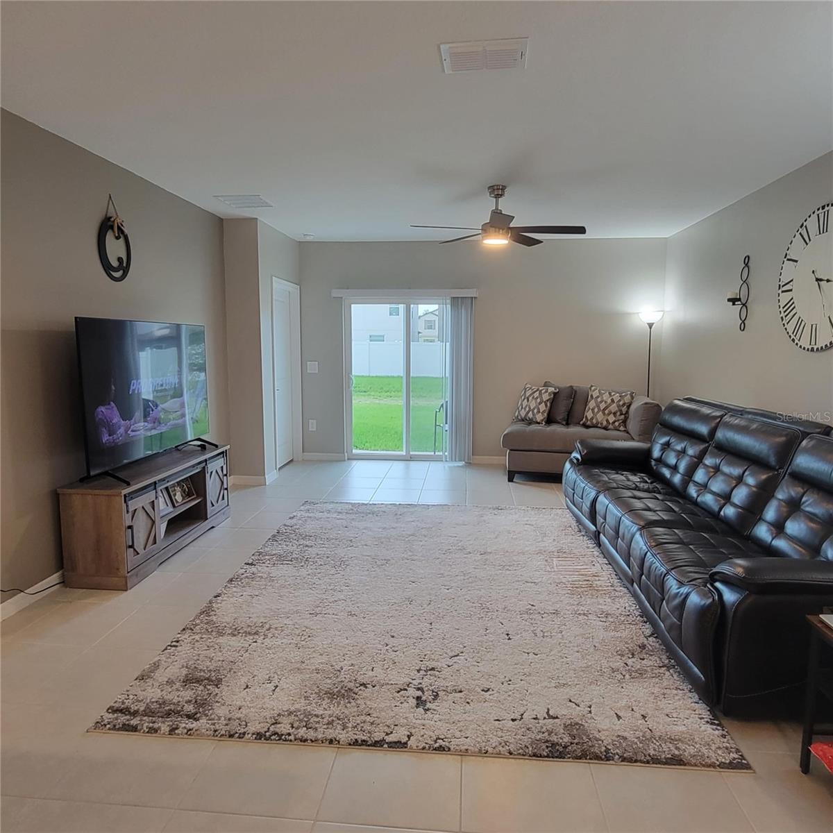 Image 7 of 40 For 13707 Newbridge Street