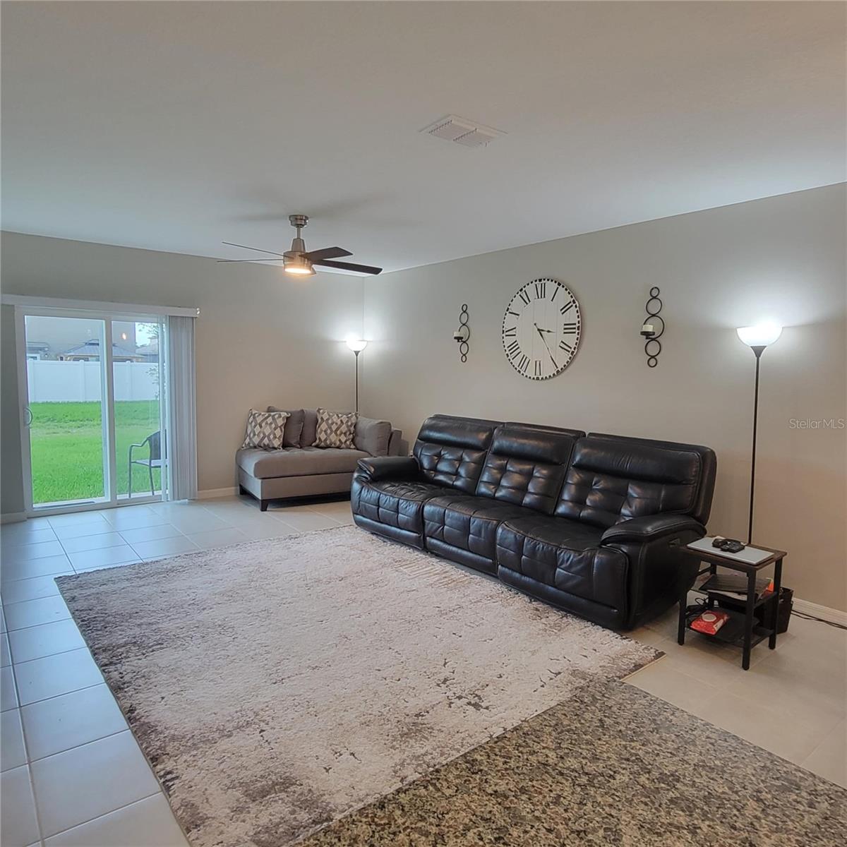 Image 8 of 40 For 13707 Newbridge Street