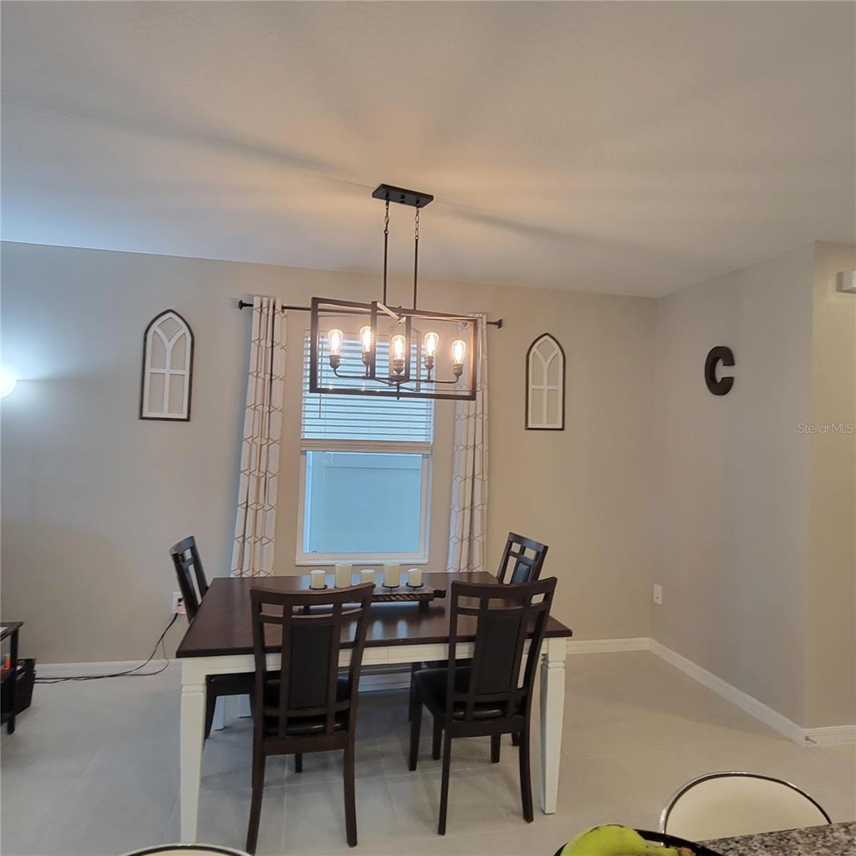 Image 9 of 40 For 13707 Newbridge Street