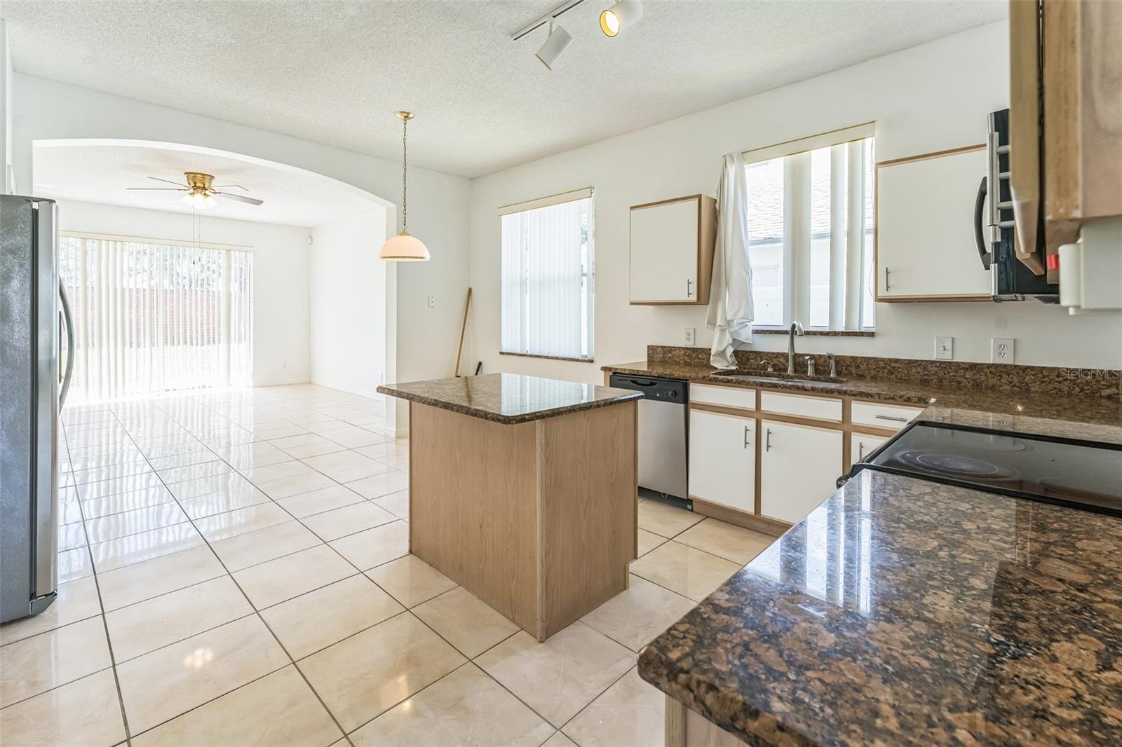 Image 18 of 35 For 2110 Mallard Creek Circle