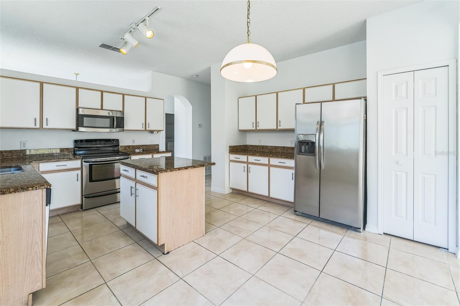 Image 20 of 35 For 2110 Mallard Creek Circle