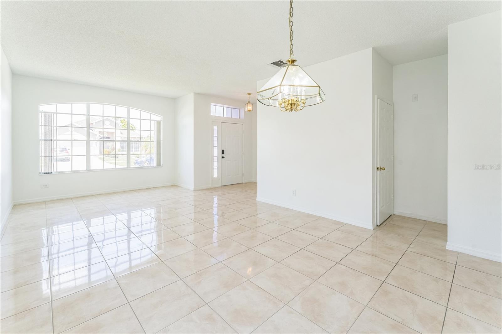 Image 8 of 35 For 2110 Mallard Creek Circle