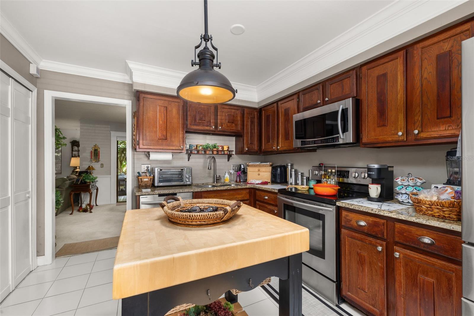 Image 16 of 42 For 2208 Mcmahon Court 1033