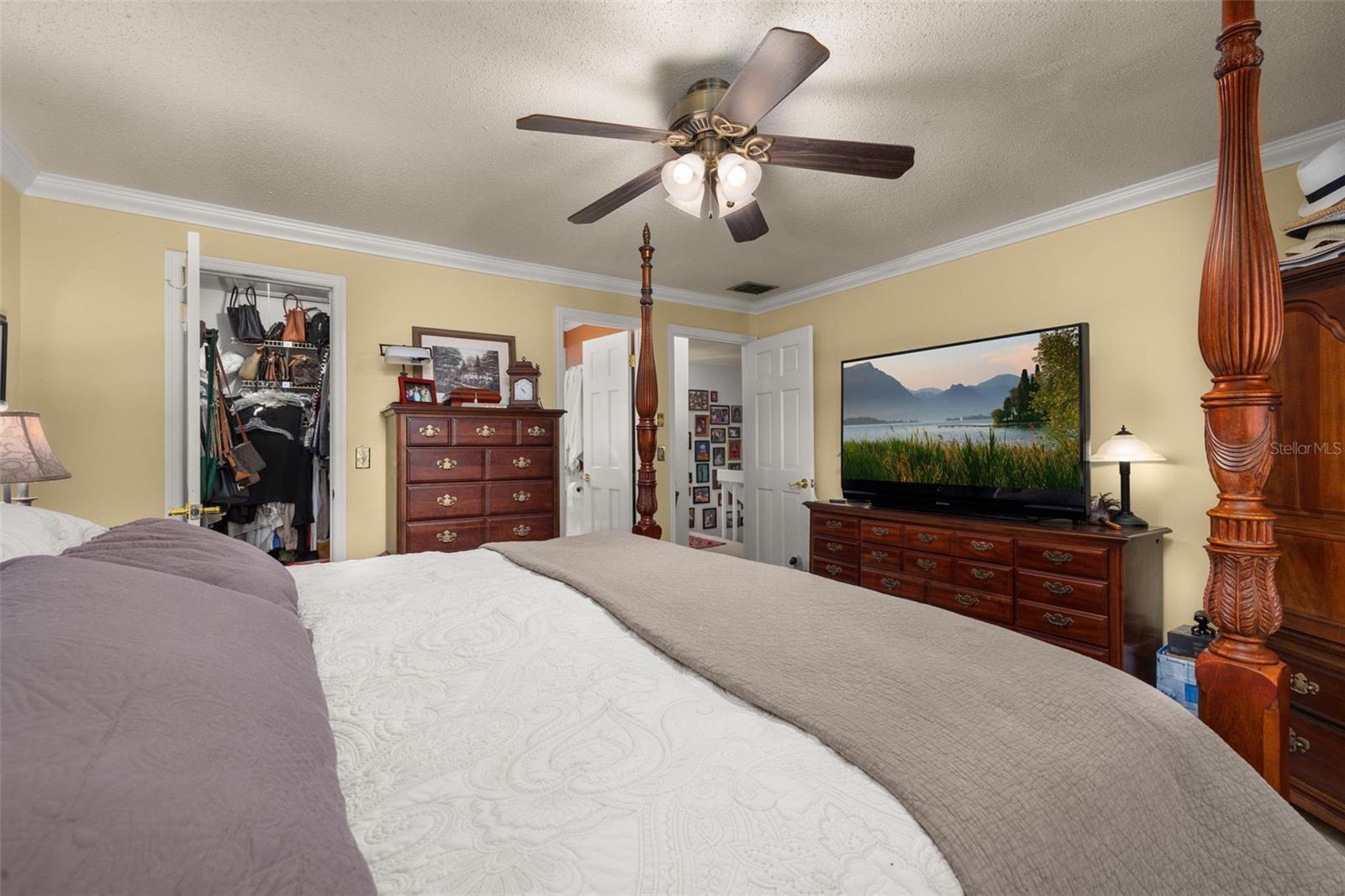 Image 26 of 42 For 2208 Mcmahon Court 1033