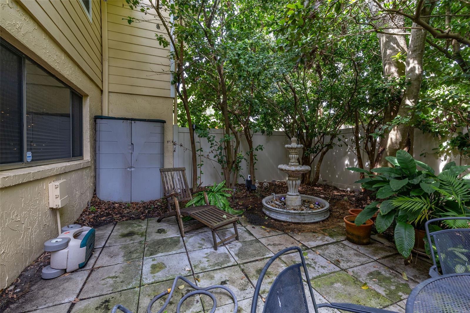 Image 36 of 42 For 2208 Mcmahon Court 1033