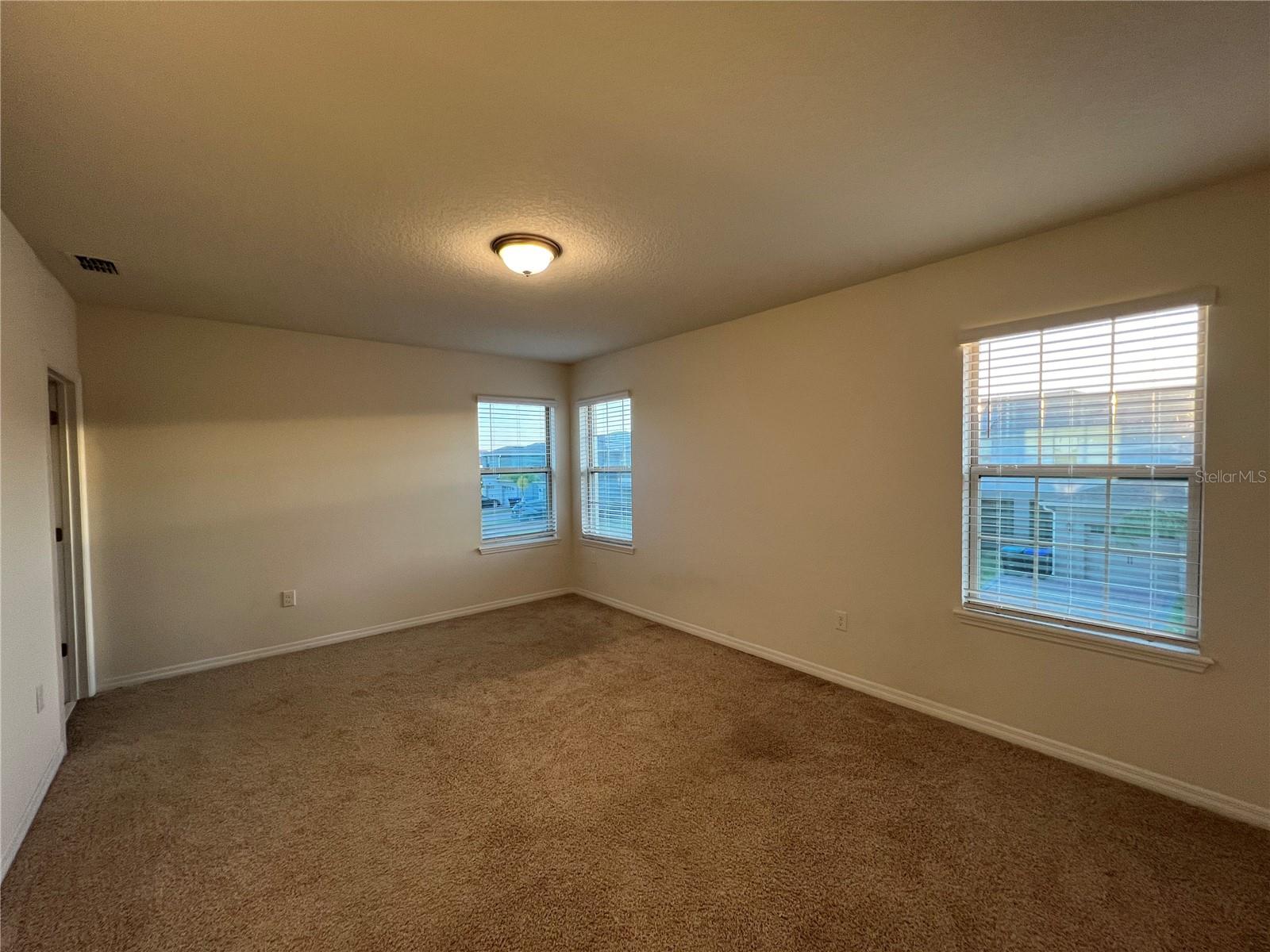 Image 11 of 16 For 16057 Mangrove Road