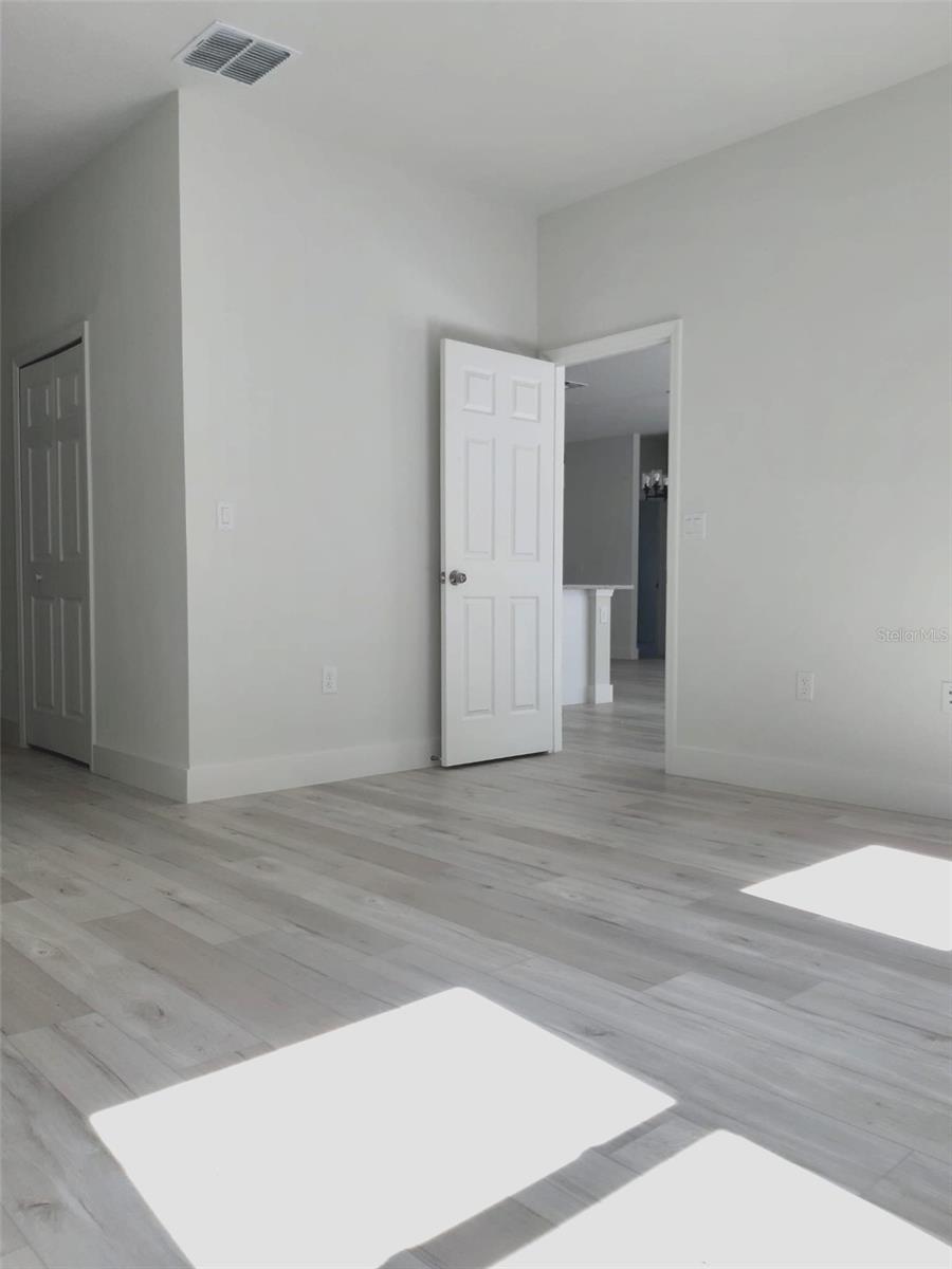 Image 8 of 24 For 12793 43rd Circle